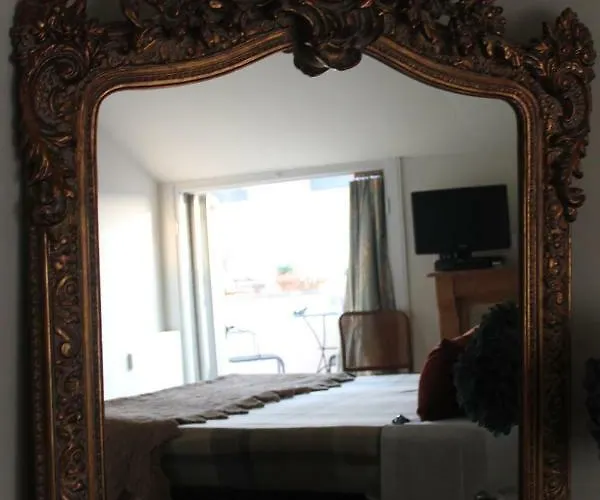 Cento Passi Dall' Arena Pensión 3*